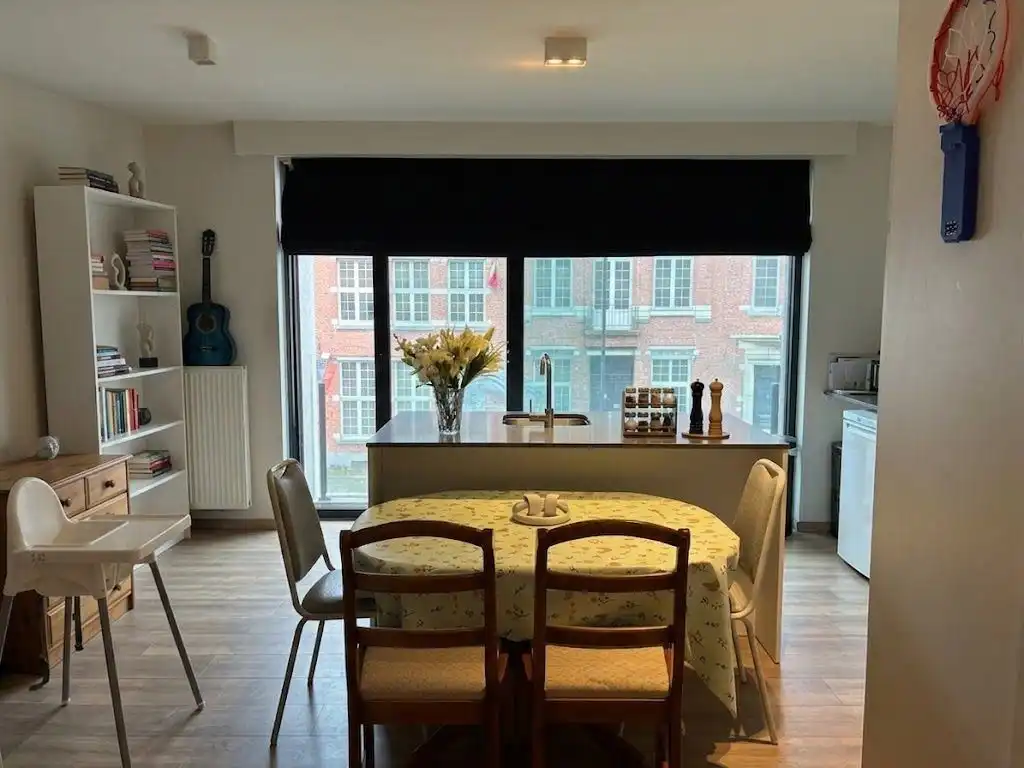 Recent appartement in het centrum van Brasschaat foto 2