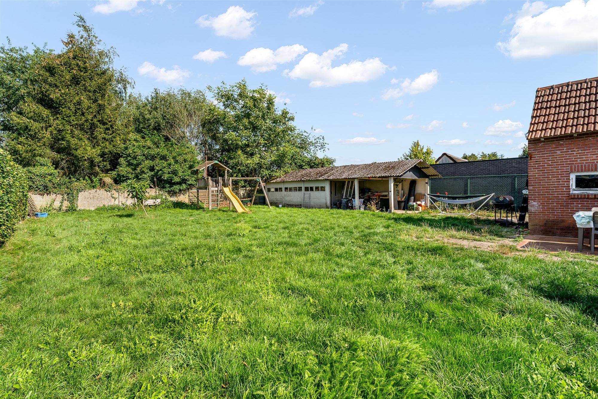 KNAP GERENOVEERDE WONING MET 3 SLAAPKAMERS UITERST RUSTIG GELEGEN OP EEN PERCEEL VAN 9A44CA TE KOERSEL foto 18