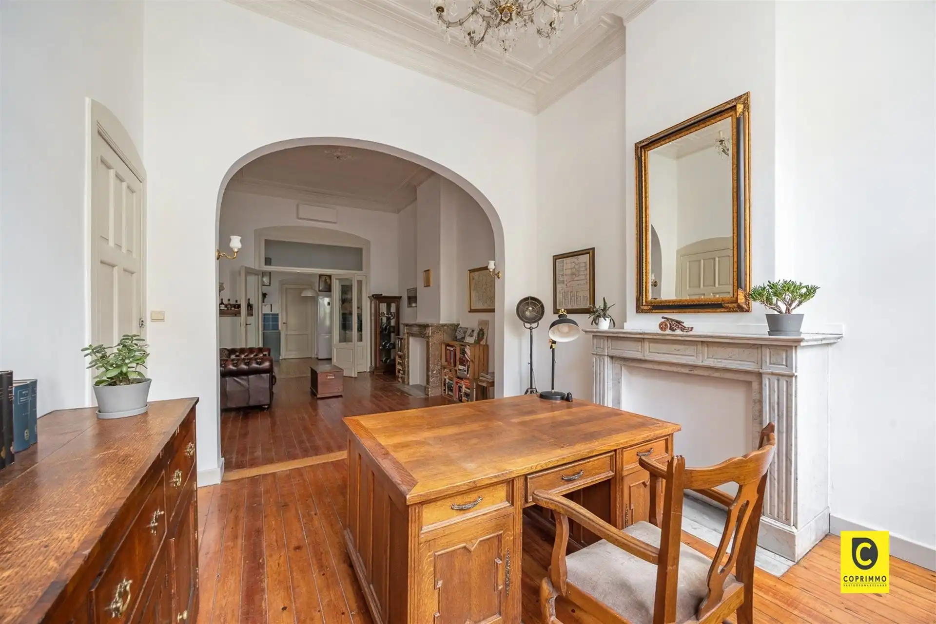 Karaktervol appartement met stadskoer te Zurenborg foto 4