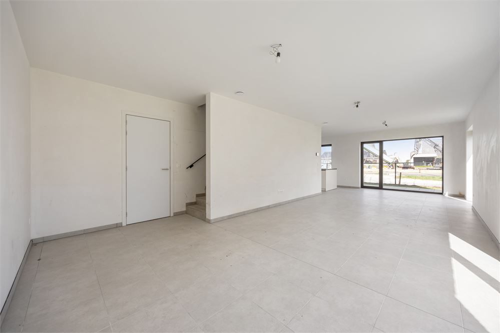 Ruimte, licht en een eigen stukje groen in hartje Heers foto 12