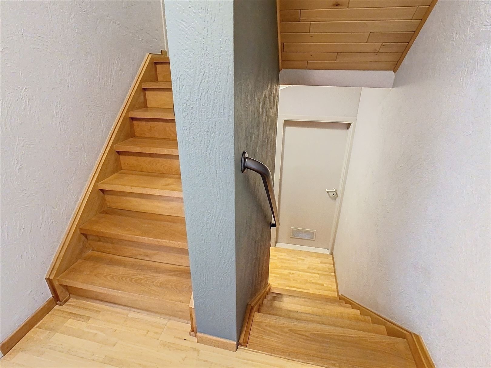 Ruime vrijstaande woning, 4 slpks, garage, tuin, 26a 17ca foto 23