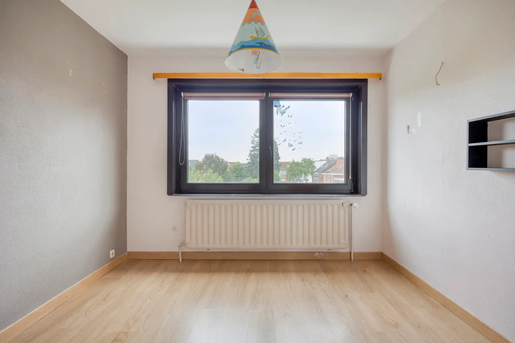 Woning met 4 slaapkamers, garage en tuin foto 15