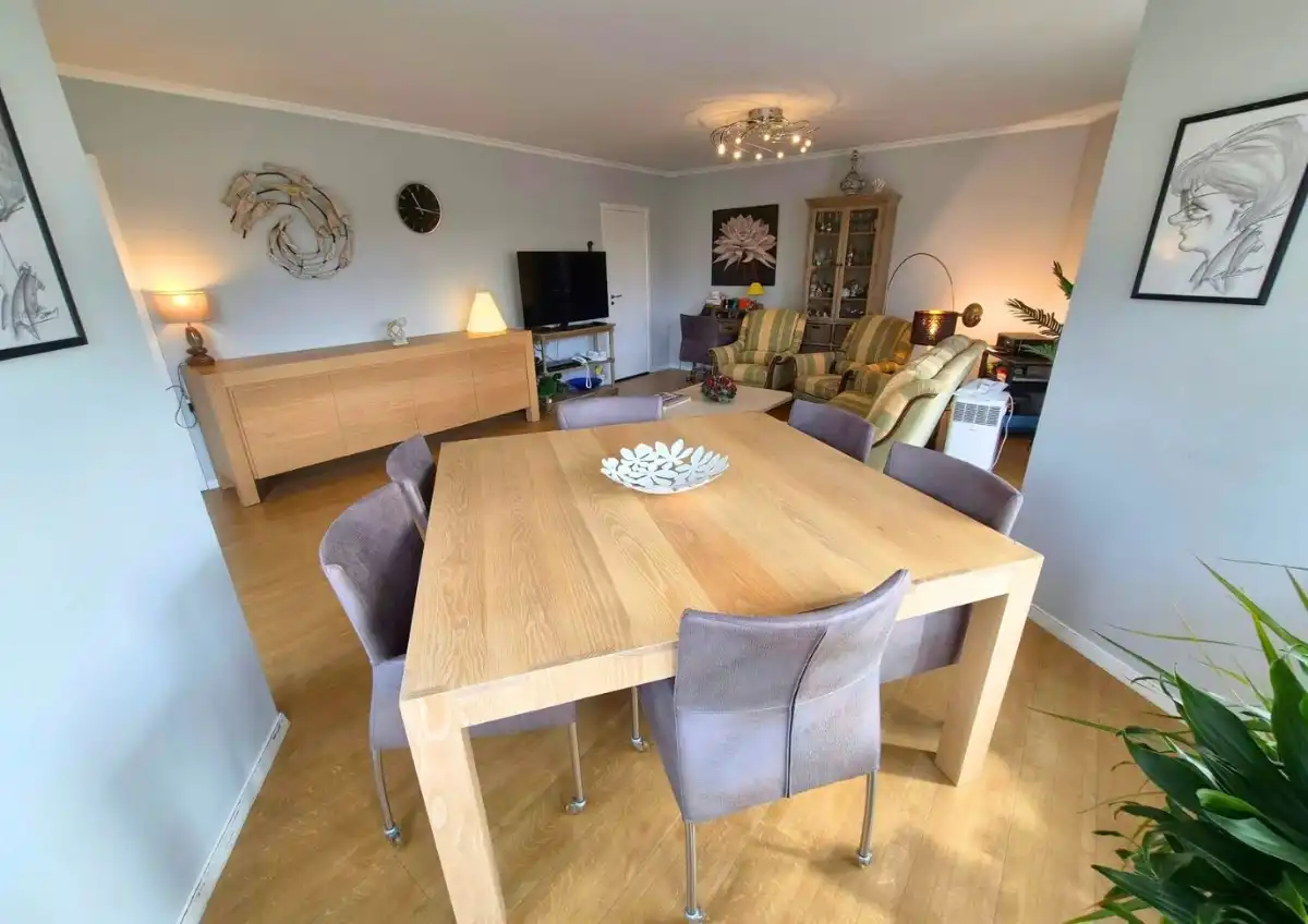 HOEKAPPARTEMENT MET ZIJDELINGS ZEEZICHT TE KOOP TE DE PANNE foto 4