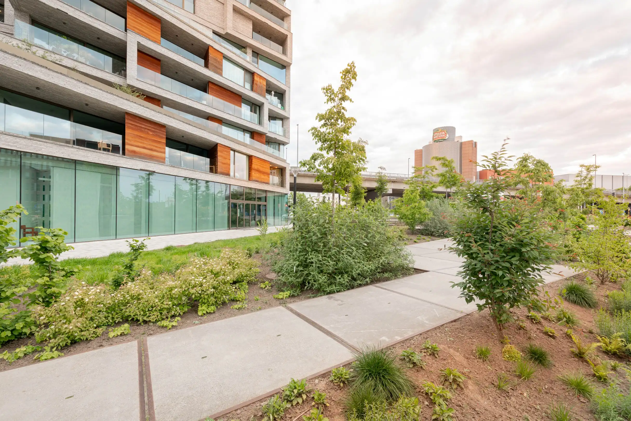 Gemeubeld 2-slaapkamer appartement aan de Vaartkom! foto 18