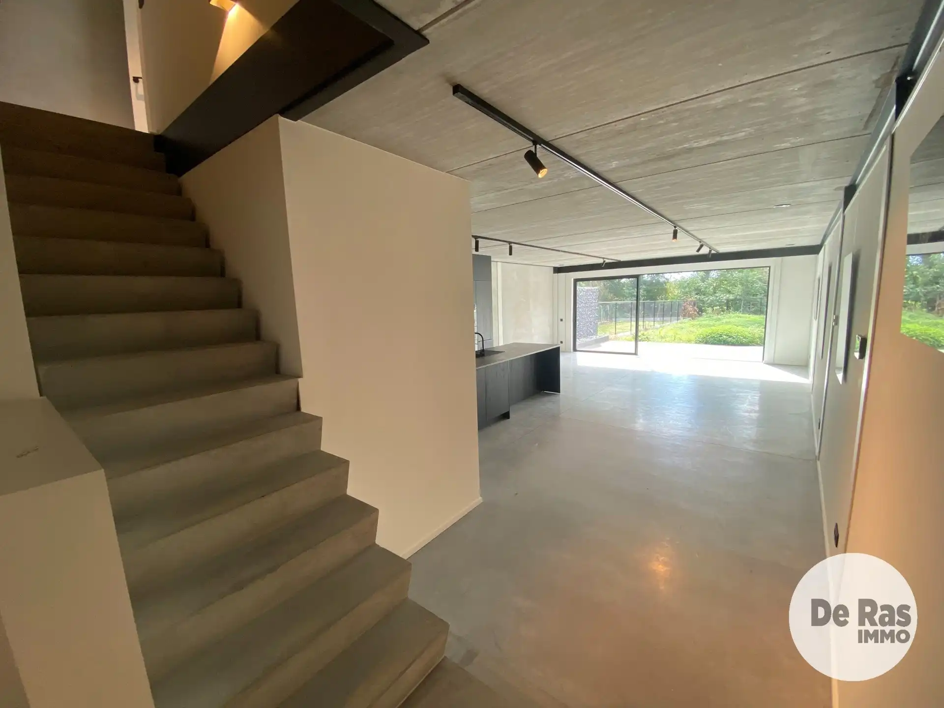 VLIERZELE - Nieuwbouwwoning in moderne betonarchitectuur foto 6