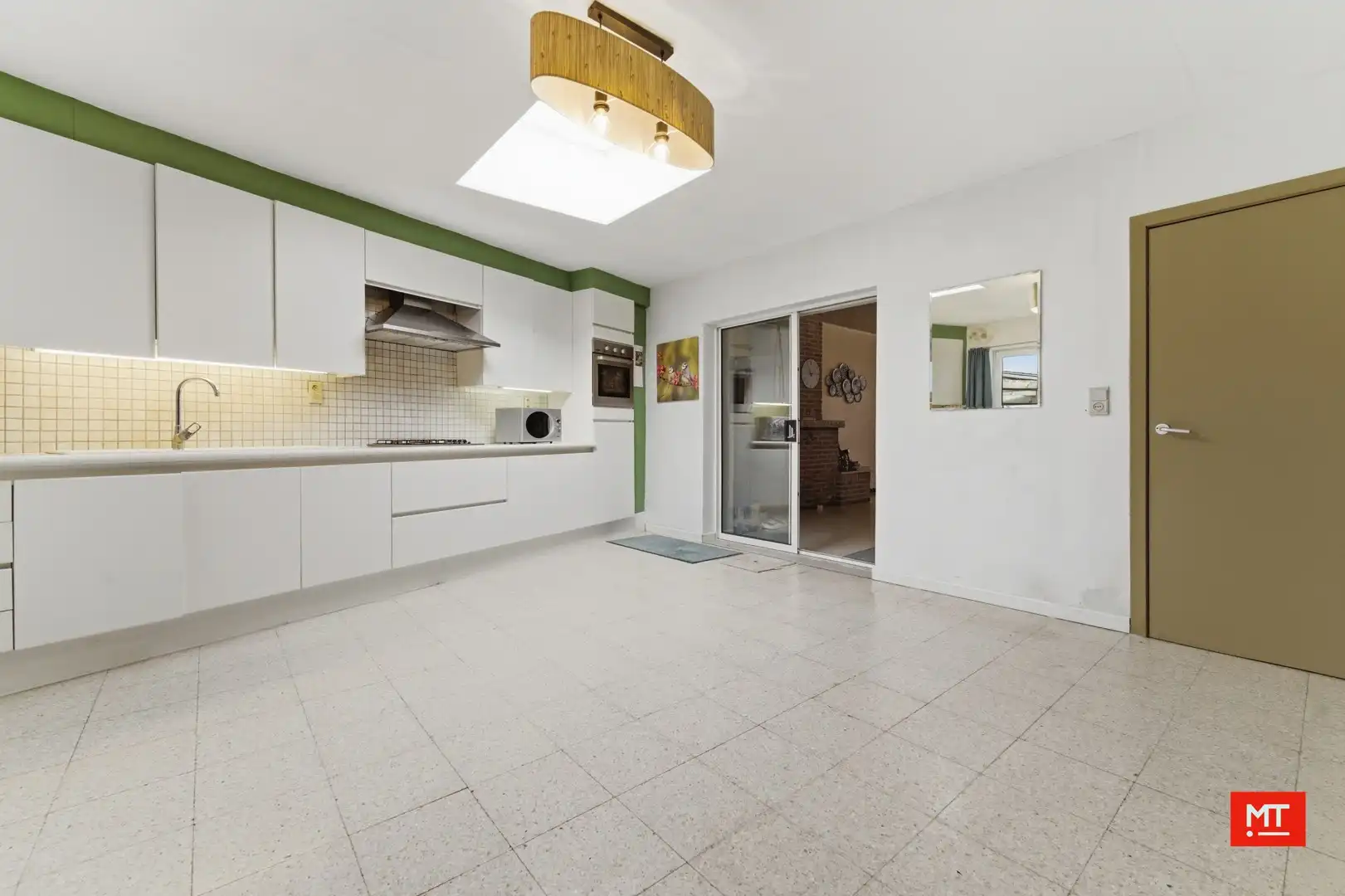 Te renoveren woning met 3 slaapkamers (5 mogelijk) en stadstuin in Bikschote foto 6