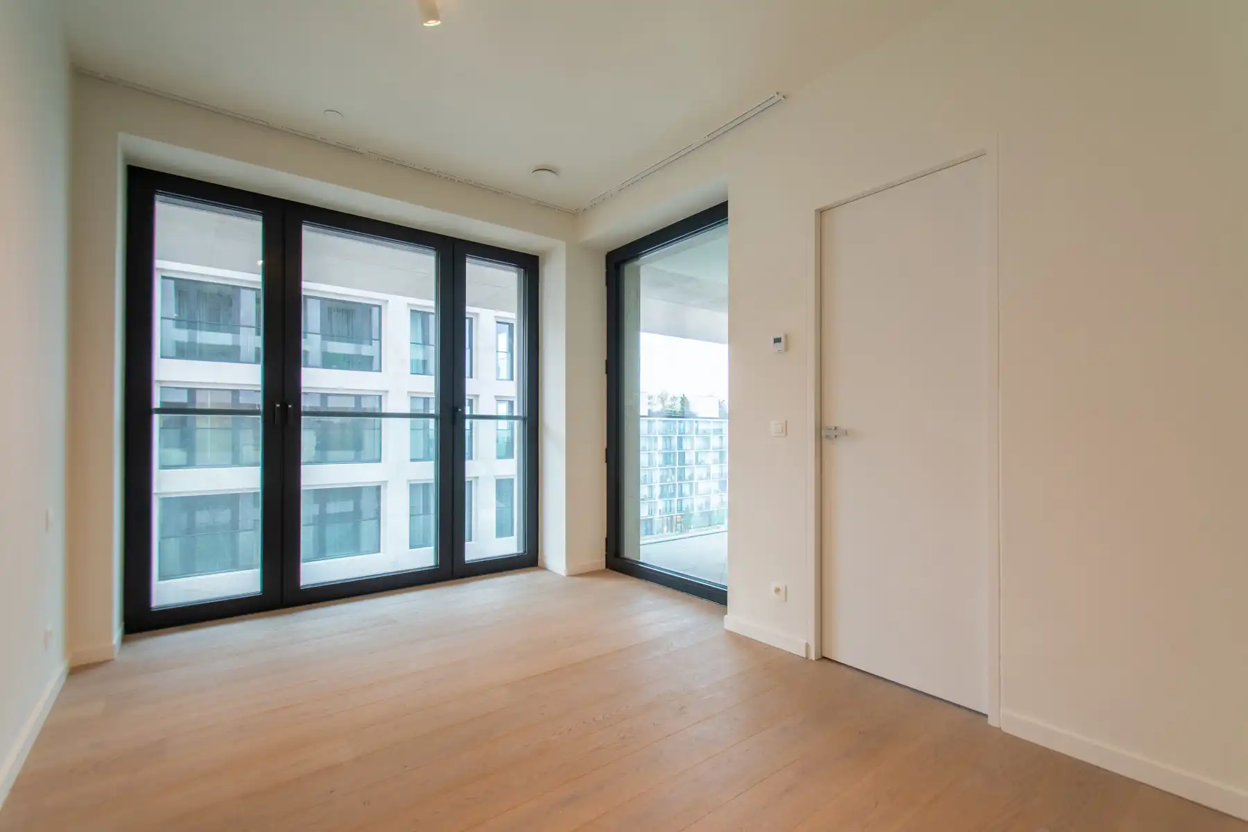 2-slpk app. met terras en zicht op Schelde foto 9