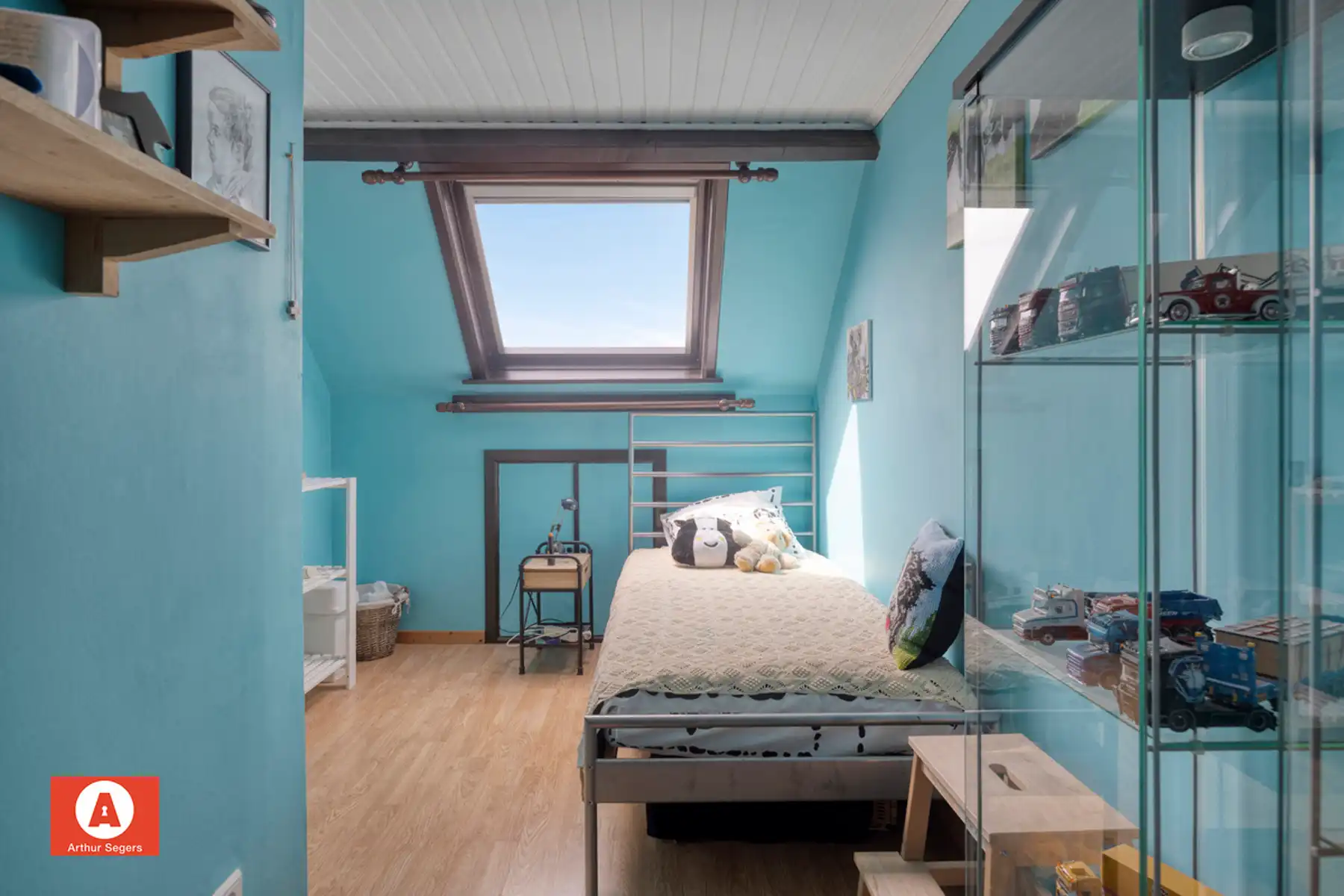 Ruime woning met 5 slpk en prachtige tuin op topligging foto 21