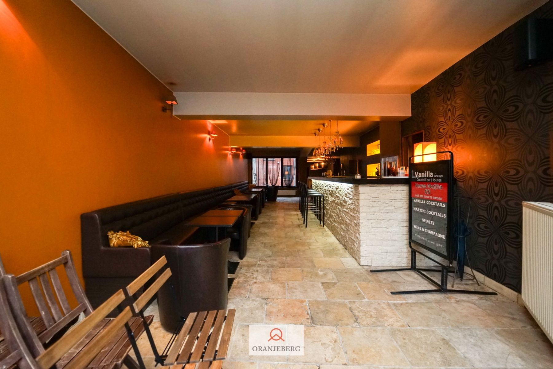 Handelspand met Lounge Bar en Koer aan Ottogracht 24 foto {{pictureIndex}}