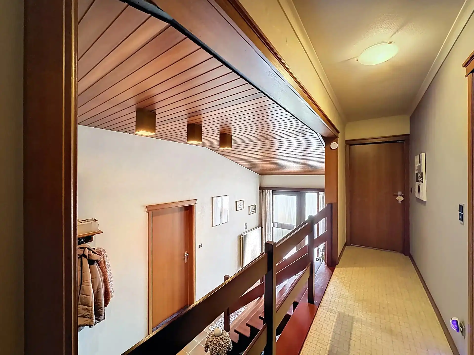 Verzorgde woning met 3 slaapkamers op mooi perceel. foto 6