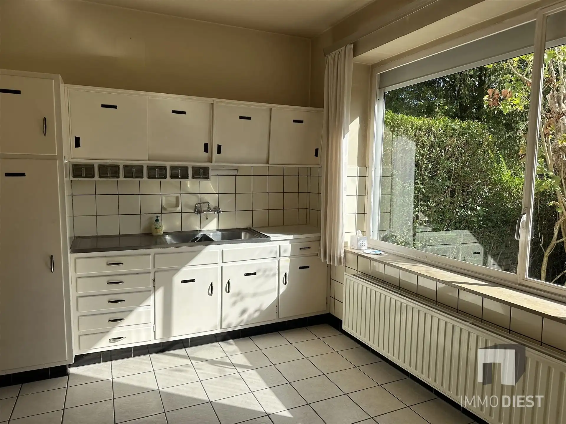 Woning op toplocatie! 3 slpks, tuin en garage foto 13