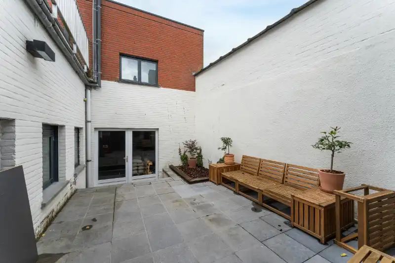 Ruime handelsruimte te huur nabij Grote Markt foto 9