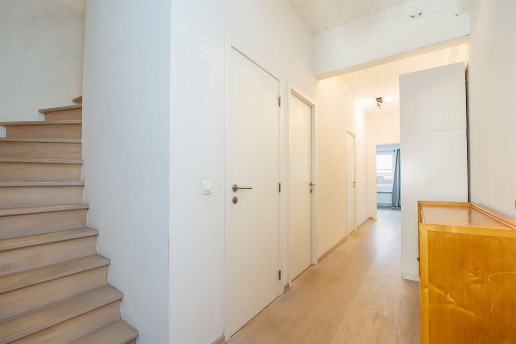Duplex appartement met groot terras en autostaanplaats foto 7