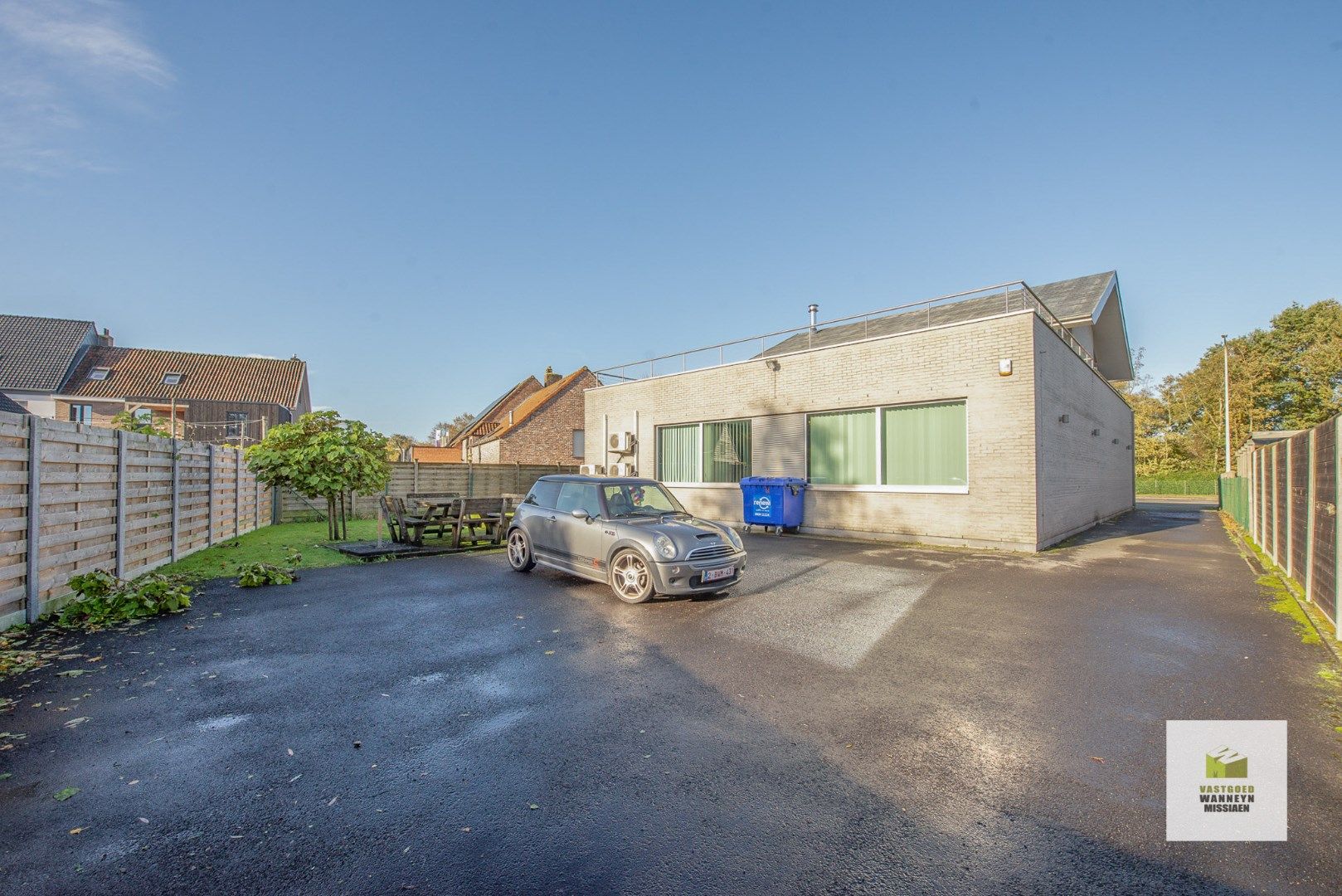 Instapklaar 2 slaapkamer appartement met zonnig ruim terras van 100m2 te Beernem foto 21