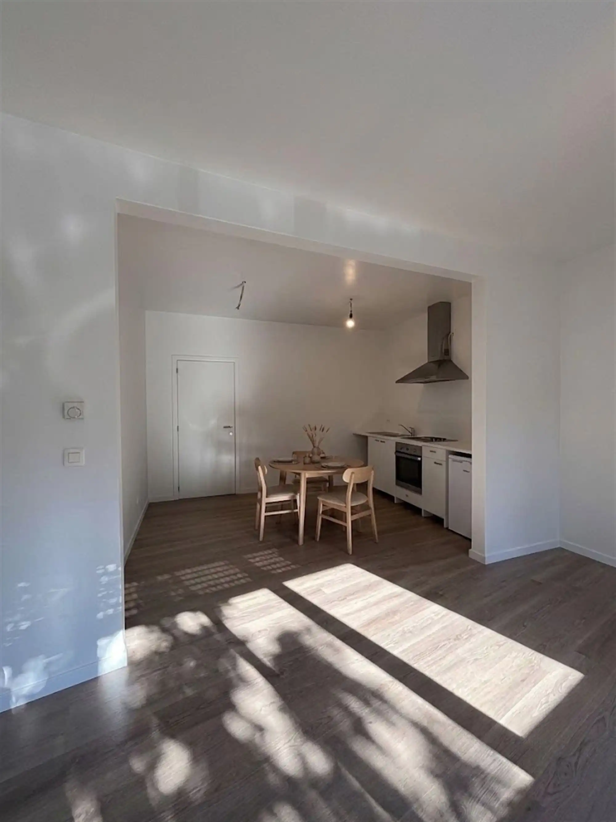 Instapklare gelijkvloerse studio te Antwerpen foto 3
