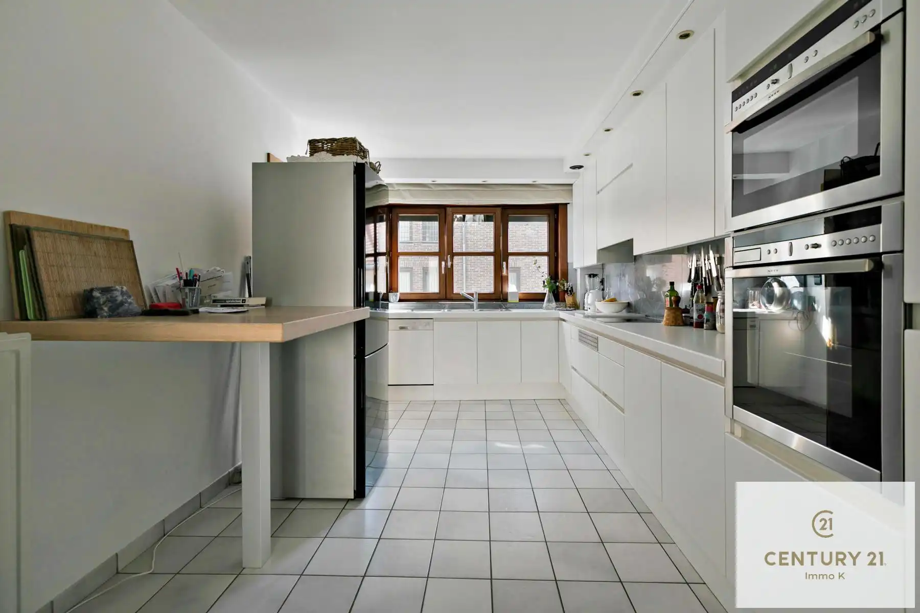 Opbrengsteigendom - verhuurd app. en kantoor op toplocatie! foto 10