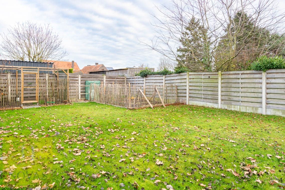 Gezellige woning met 3 slaapkamers, fijne woonkamer en diepe tuin foto 28