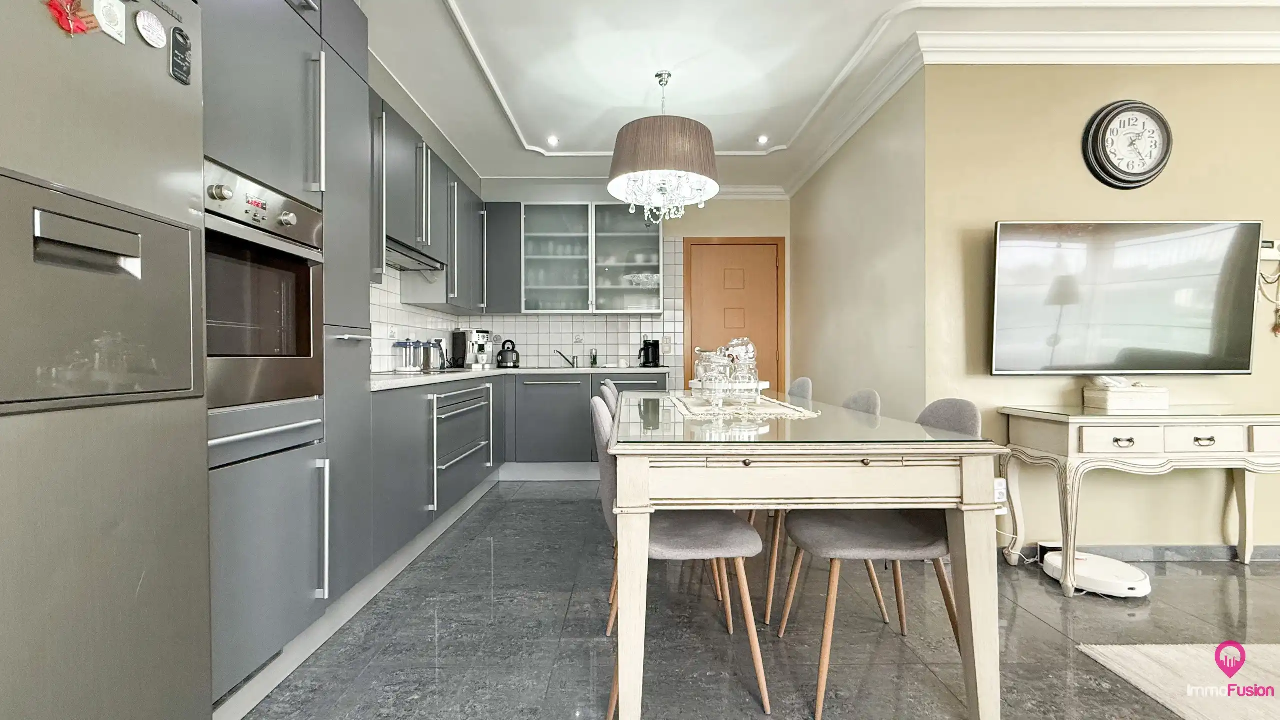 Ruime woning van 285m² met 5 slpks en apart bureel ruimte!  foto 10