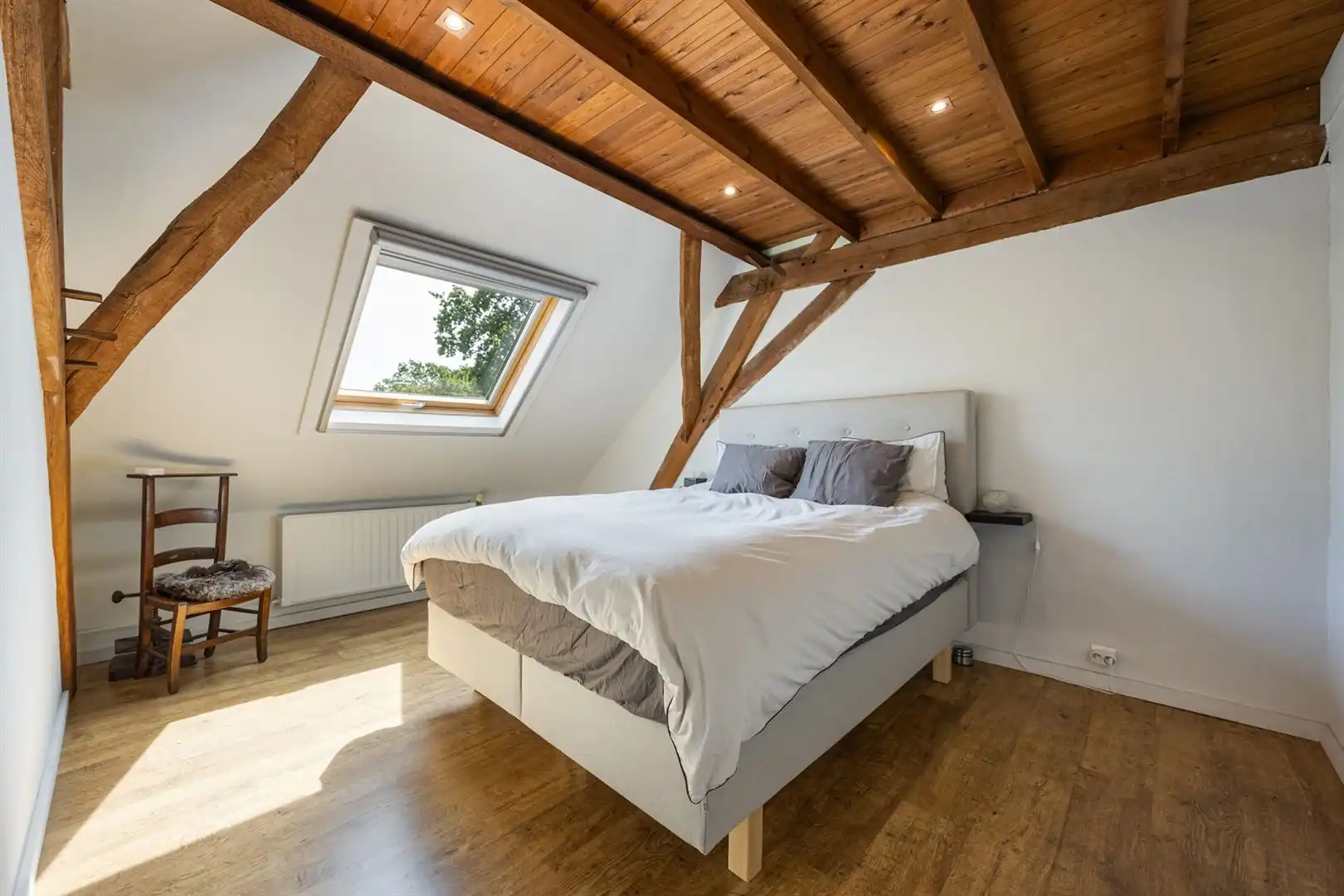Authentieke kasteelhoeve op toplocatie tussen de weilanden. foto 11