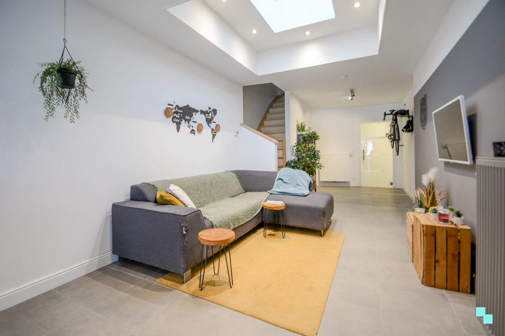 Gesloten bebouwing in hartje Izegem foto 16