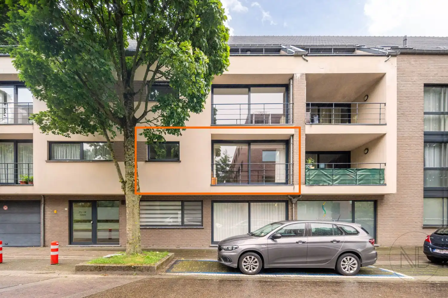 Rustig wonen op wandelafstand van het centrum van Genk foto 2