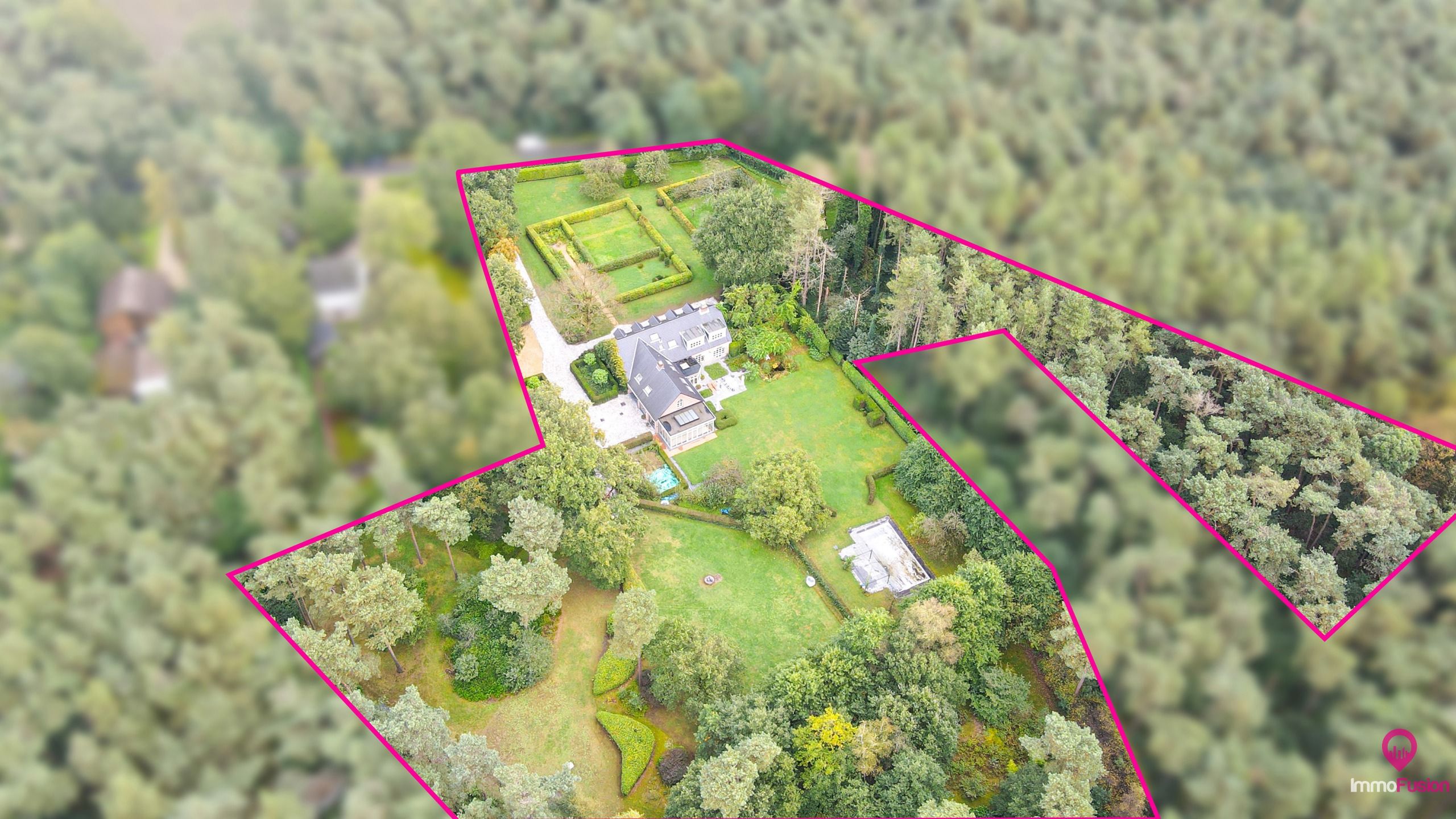 Uitzonderlijk gelegen villa met 5 slpks + zwembad op 1,97ha! foto 52