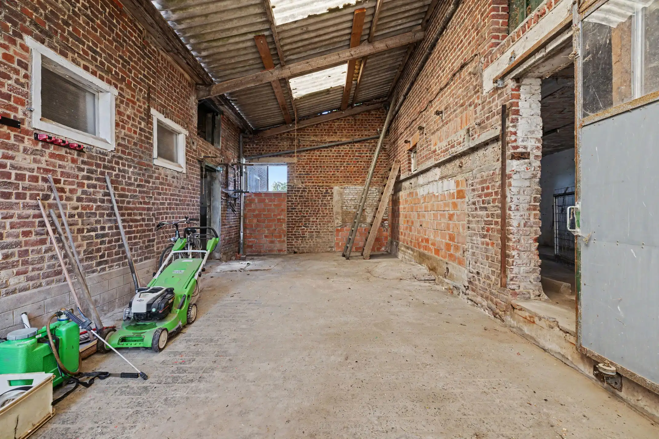 hoeve met loods en bijgebouw op +/-79a foto 22
