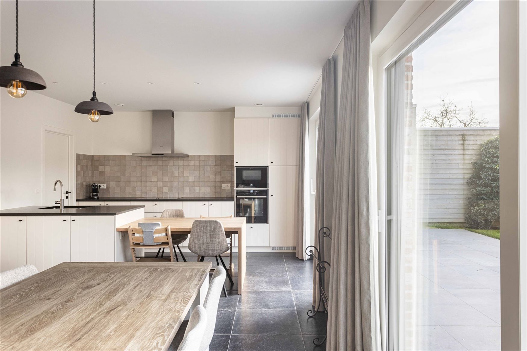 Energievriendelijke BEN-woning in rustige doodlopende straat te Zomergem. foto 7