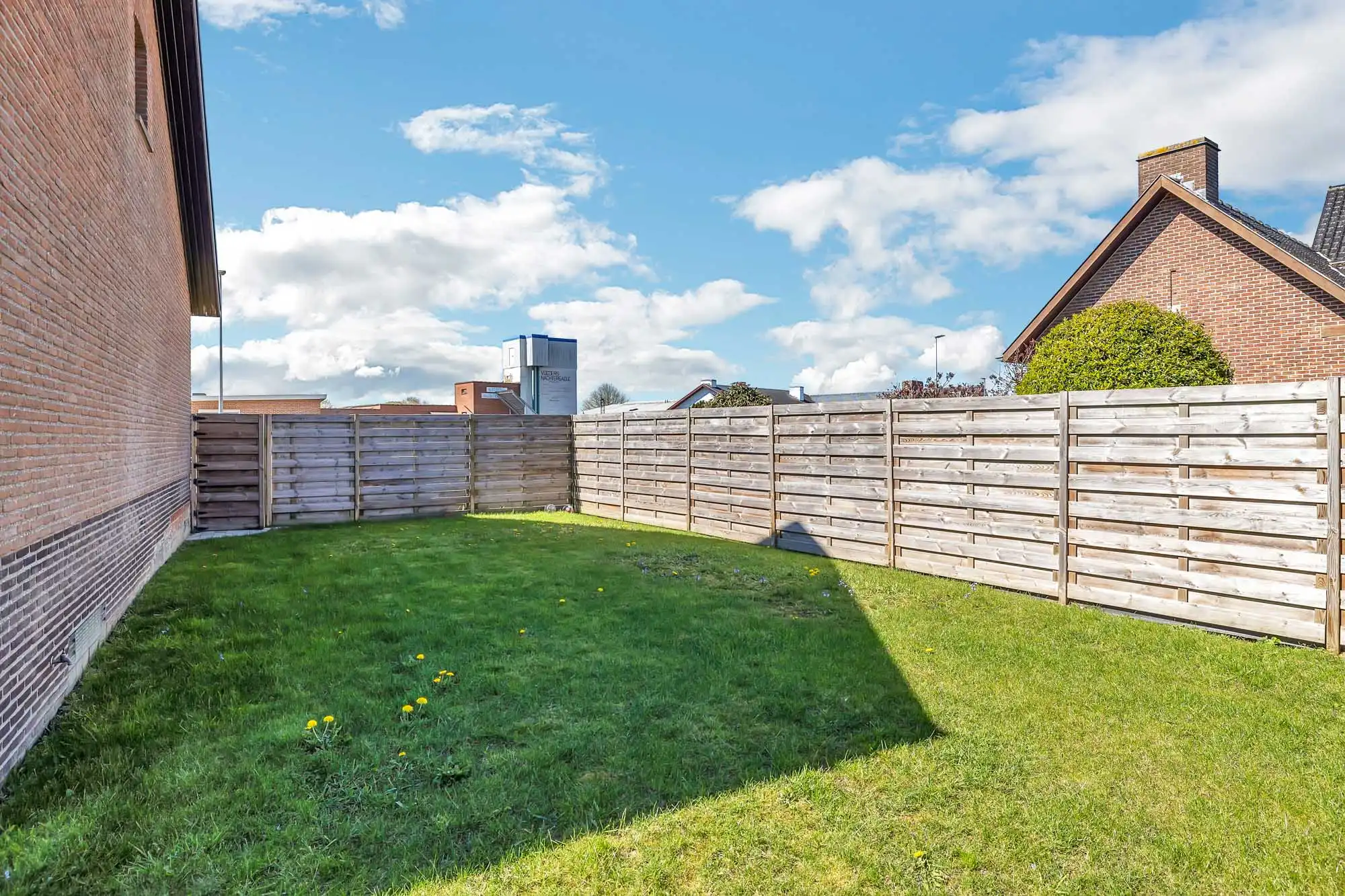 Ruime gezinswoning met 4 slaapkamers foto 19