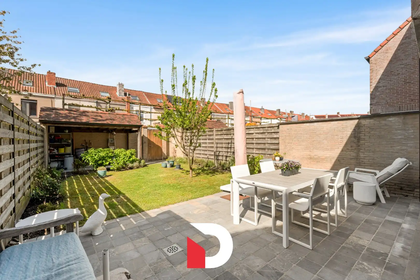 Schitterende instapklare stadswoning met 4 slk en stadstuin in rustige omgeving foto 4