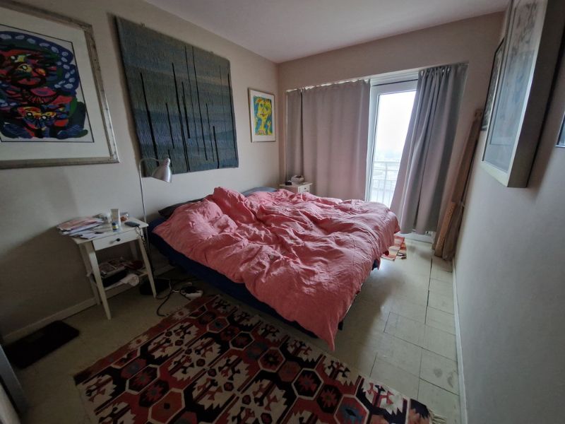 Ruim appartement met frontaal zeezicht en privéparking – Oostduinkerke foto 8