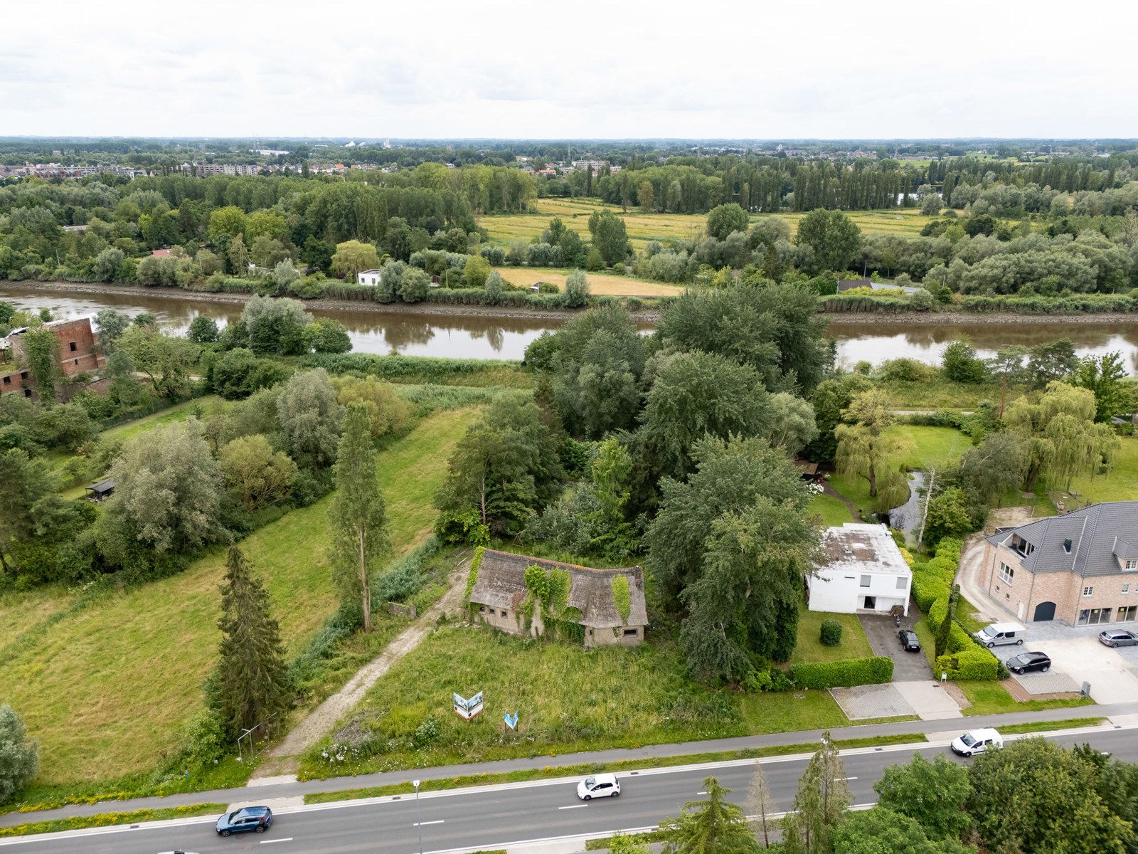 Centraal gelegen bouwgrond foto 4