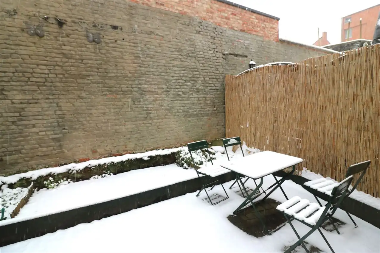 Centrale, zeer gezellige stadswoning met 2 slpk. en koer foto 14