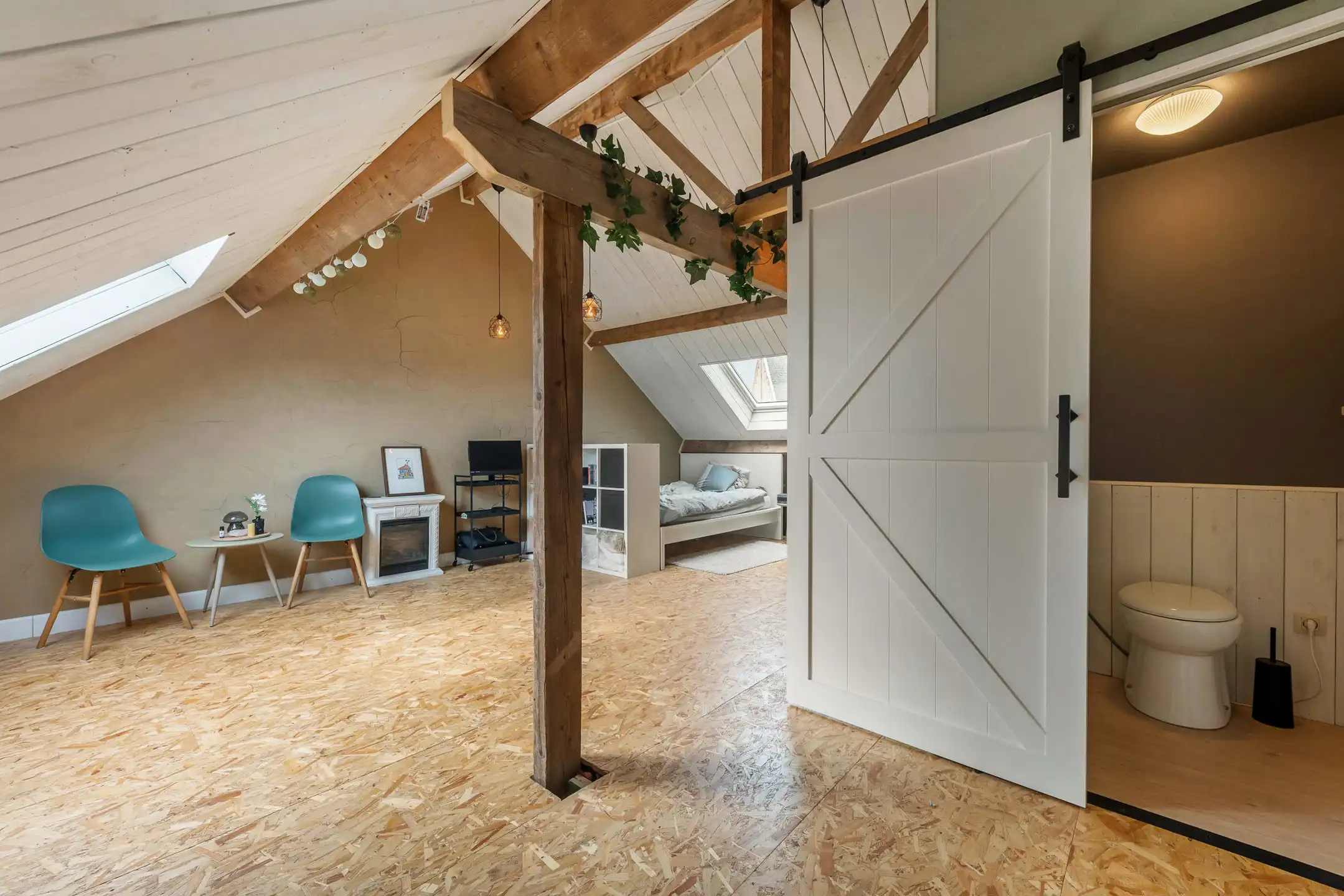 Veelzijdige woning met grote garage te Vlijtingen foto 30
