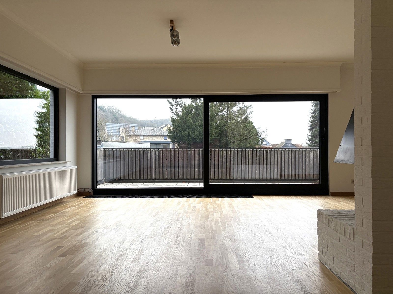 Ruime gezinswoning - rustig wonen in het groen. foto 6