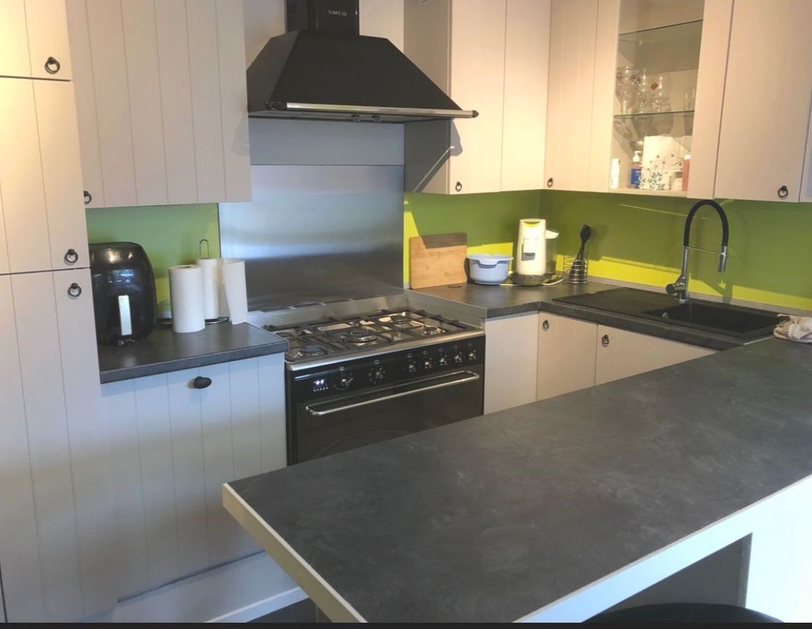 gezellige woning met WEIDE, paardenstallen en PRAKTIJKRUIMTE foto 12