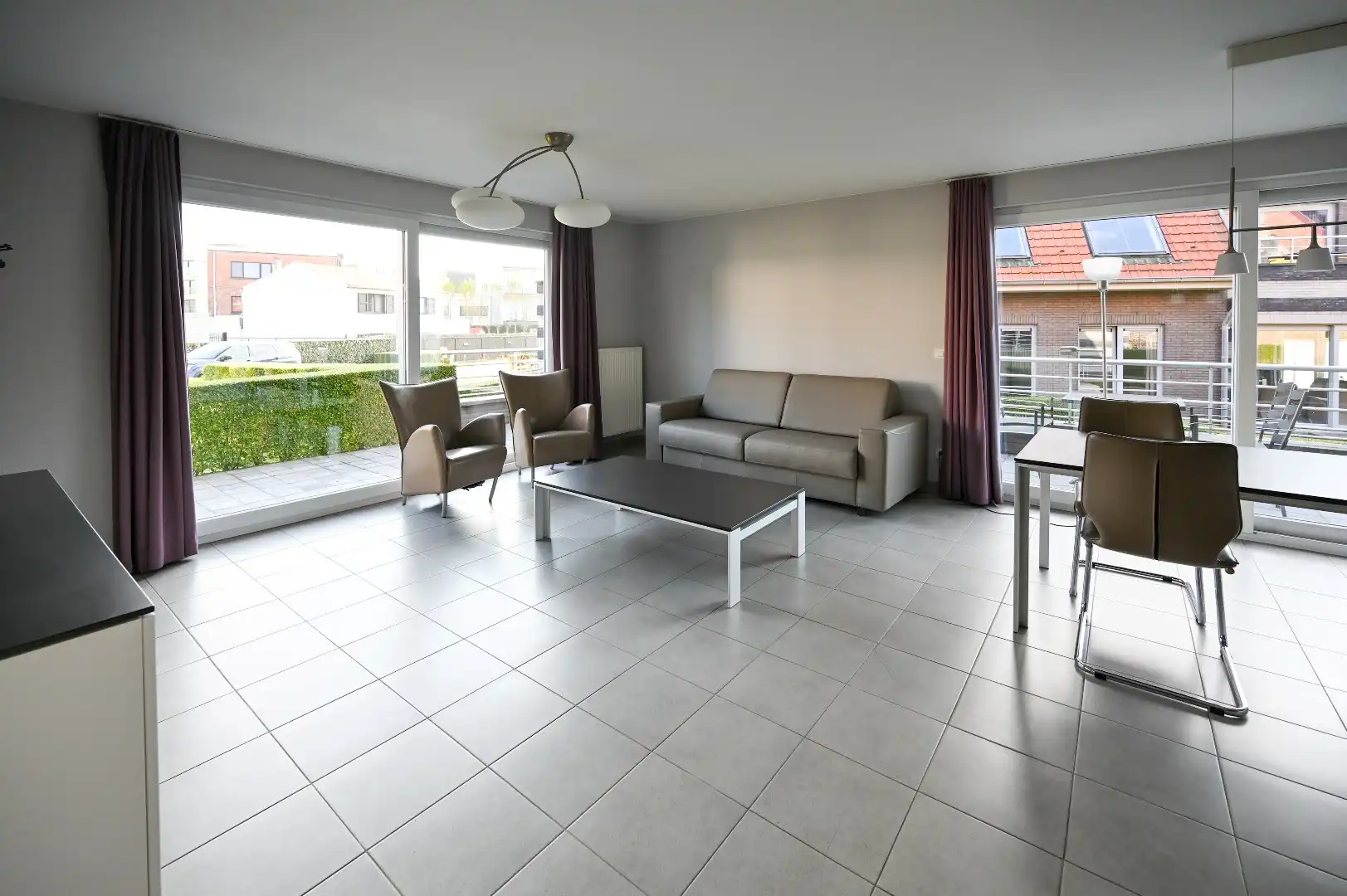 Instapklaar éénslaapkamerappartement vlak bij zee foto 7