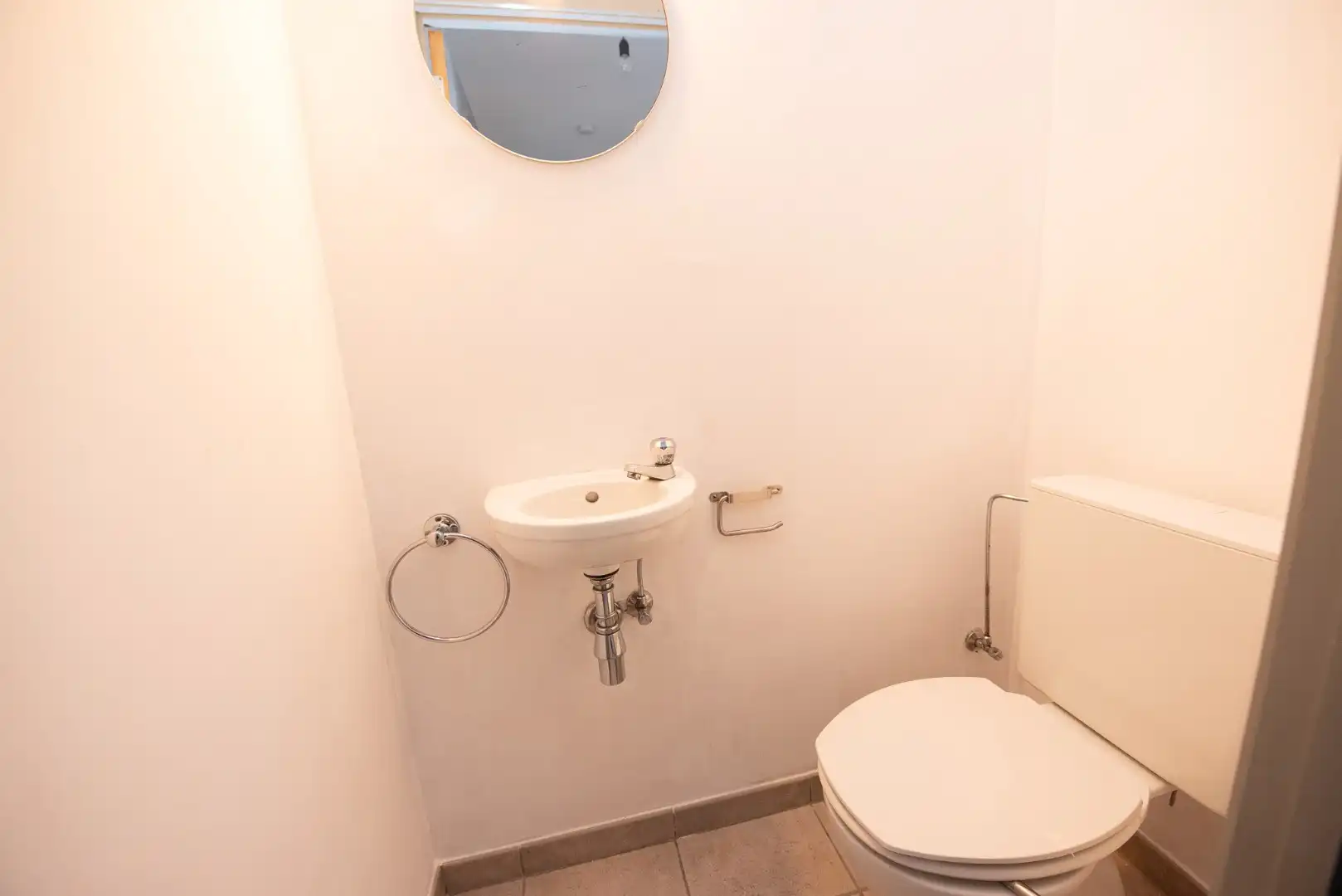 Instapklaar appartement met één slaapkamer in centrum Olsene  foto 9