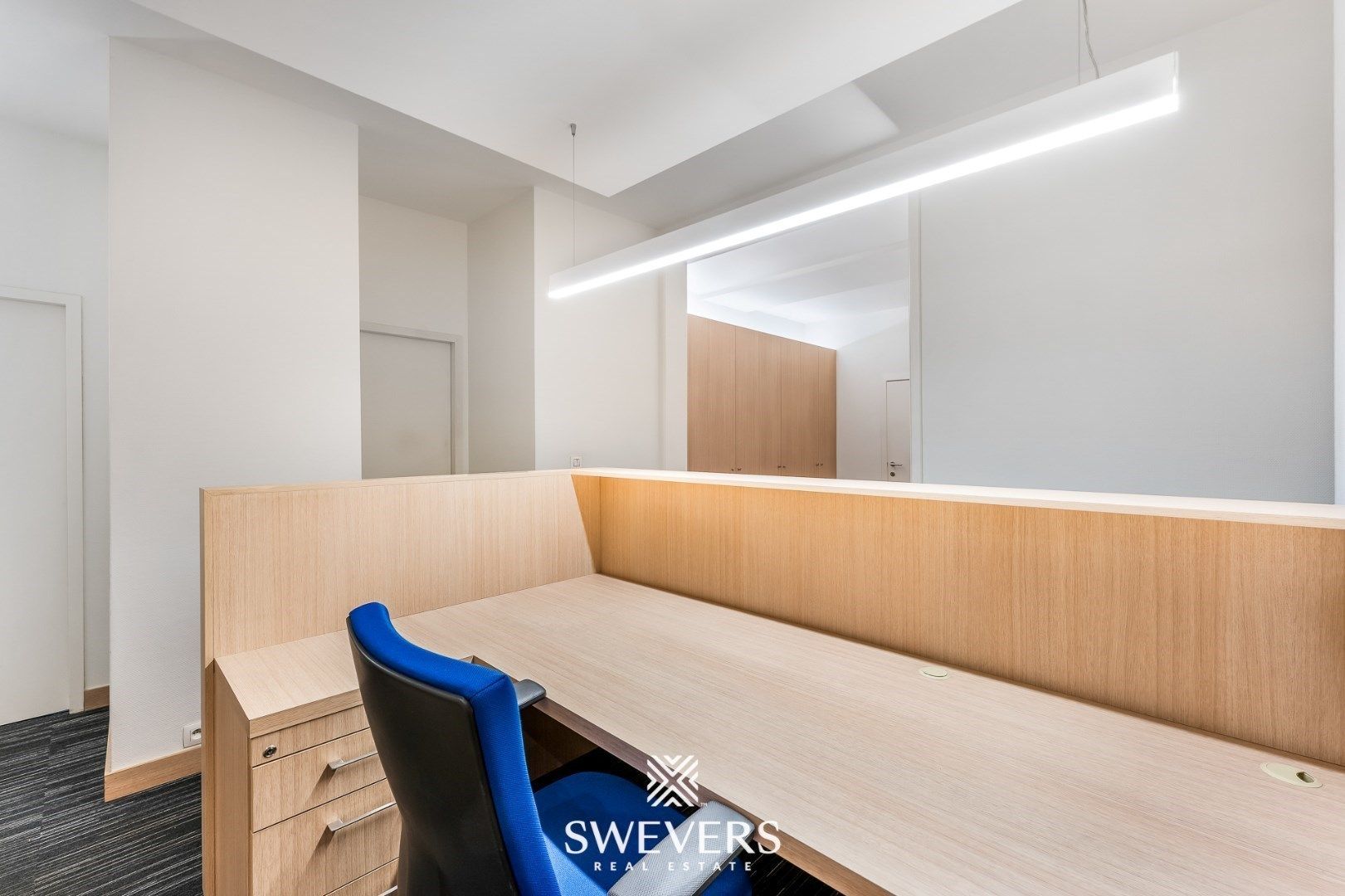 Instapklare kantoorruimte met appartement op toplocatie in Hasselt foto 4