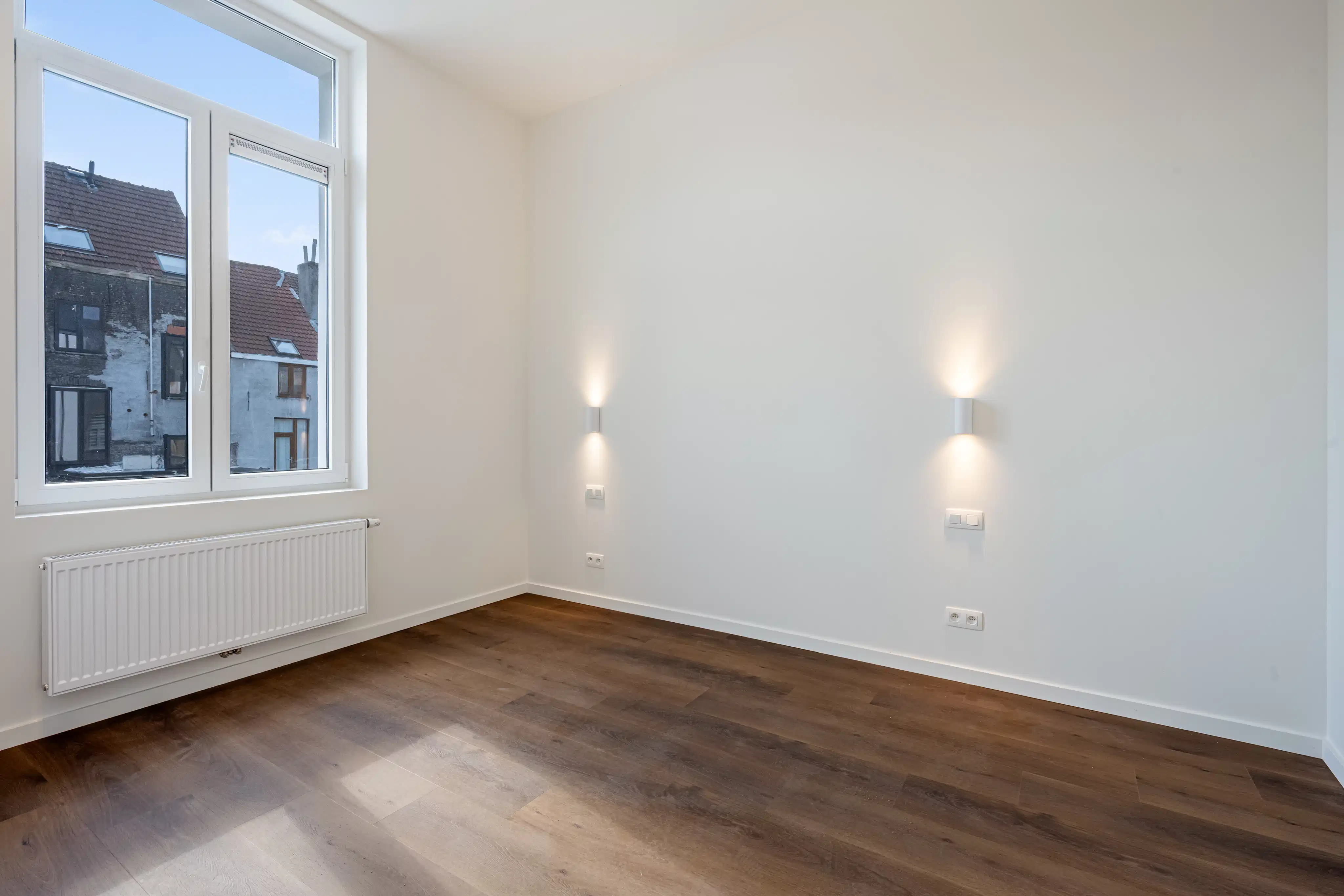Excl. gerenoveerde herenwoning (3 entiteiten) aan het water foto 13