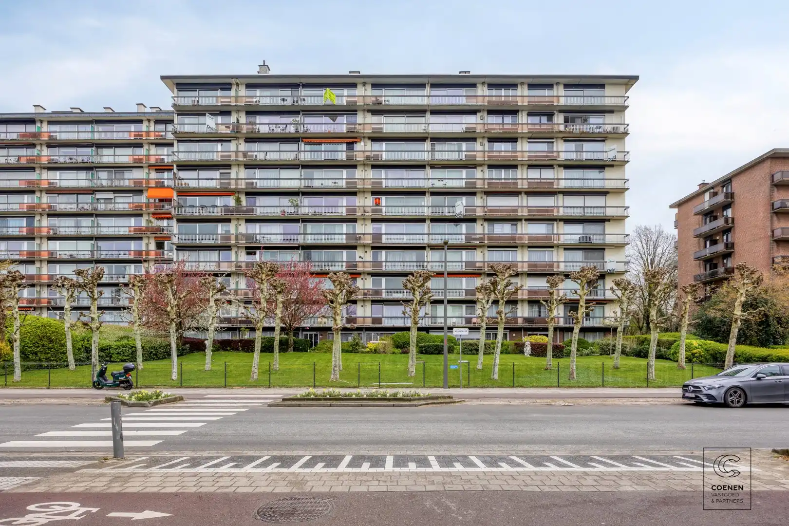 Ruim appartement met 3 slpk en schitterende tuin te Merksem! foto 16