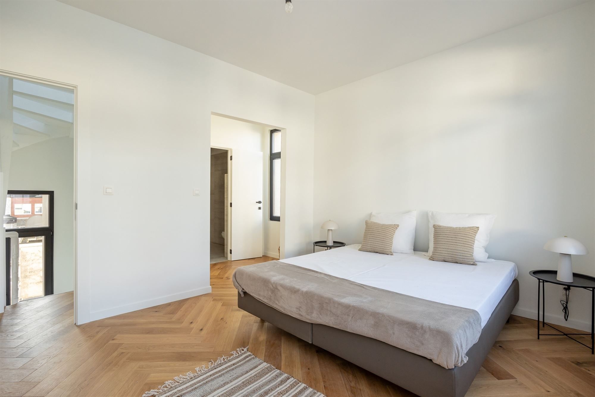 Prachtige gerenoveerde woning, ideaal ook als investering foto 18
