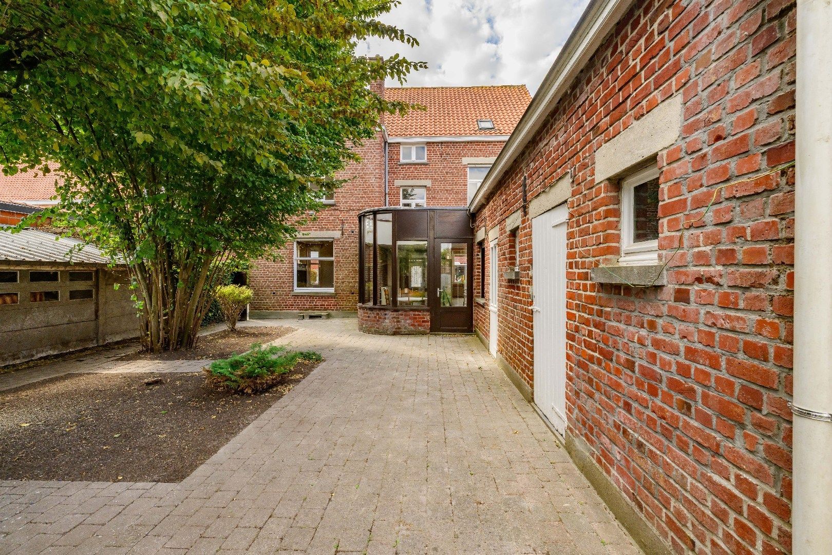 KARAKTERVOLLE INTERBELLUM VILLA OP 1.187 m² IN HARTJE ARDOOIE foto 22