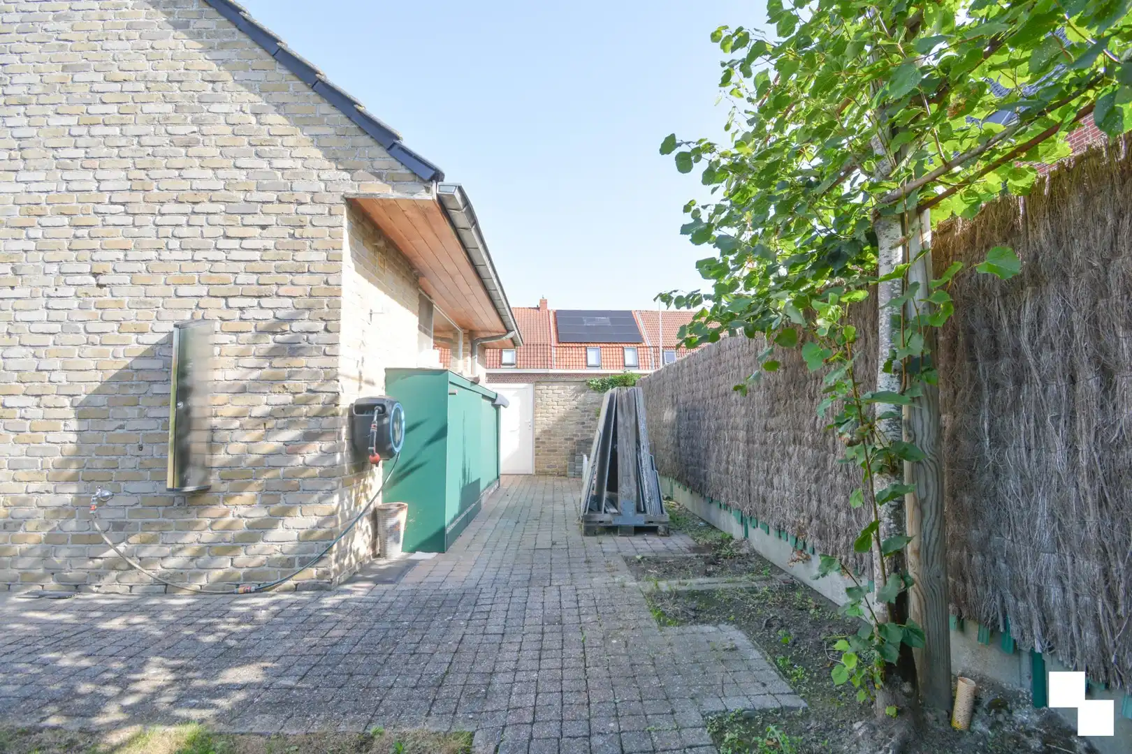 Vrijstaande moderne woning. foto 30