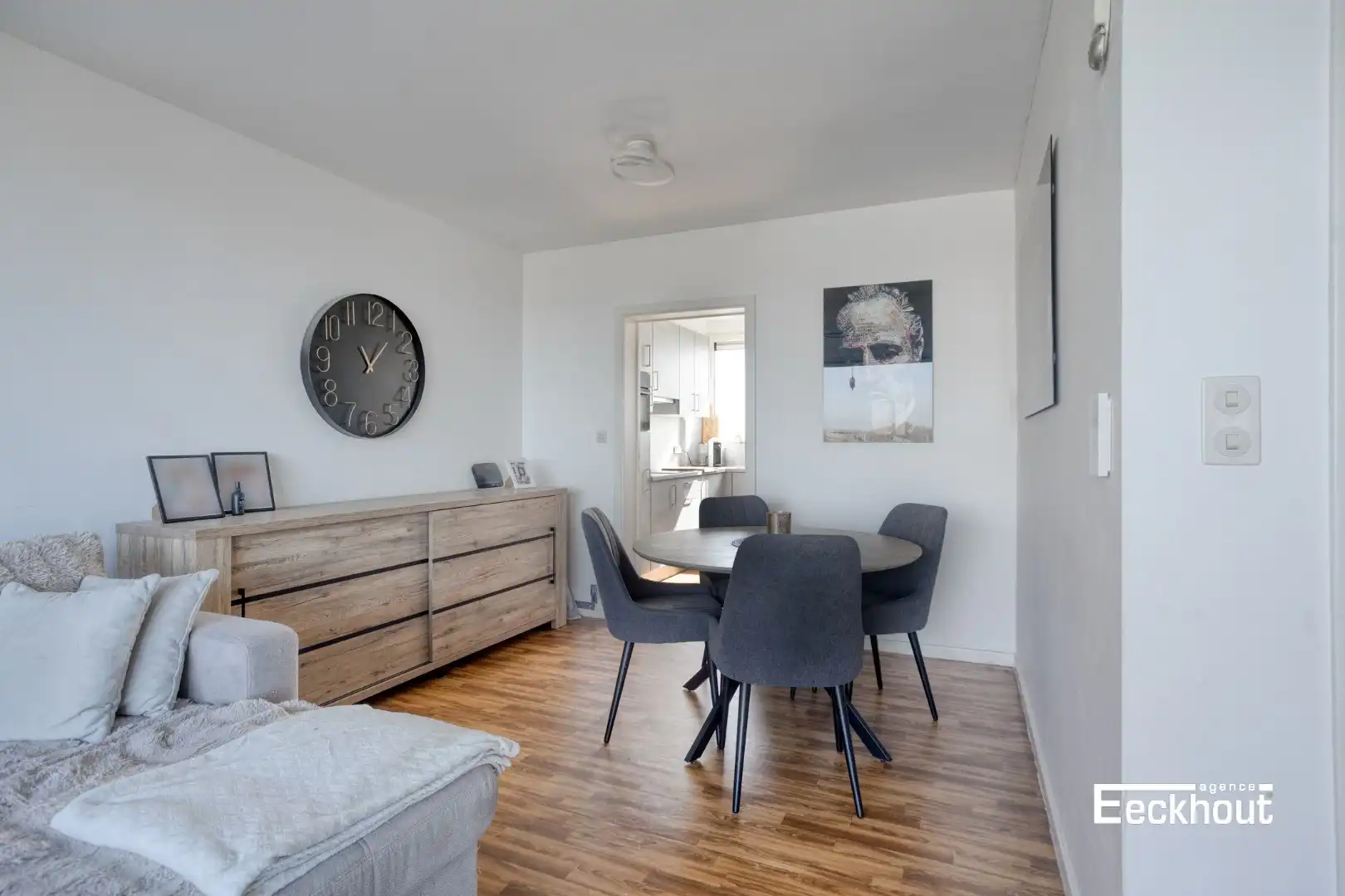 Appartement met terras en open zicht in Bredene, met autostaanplaats foto 8