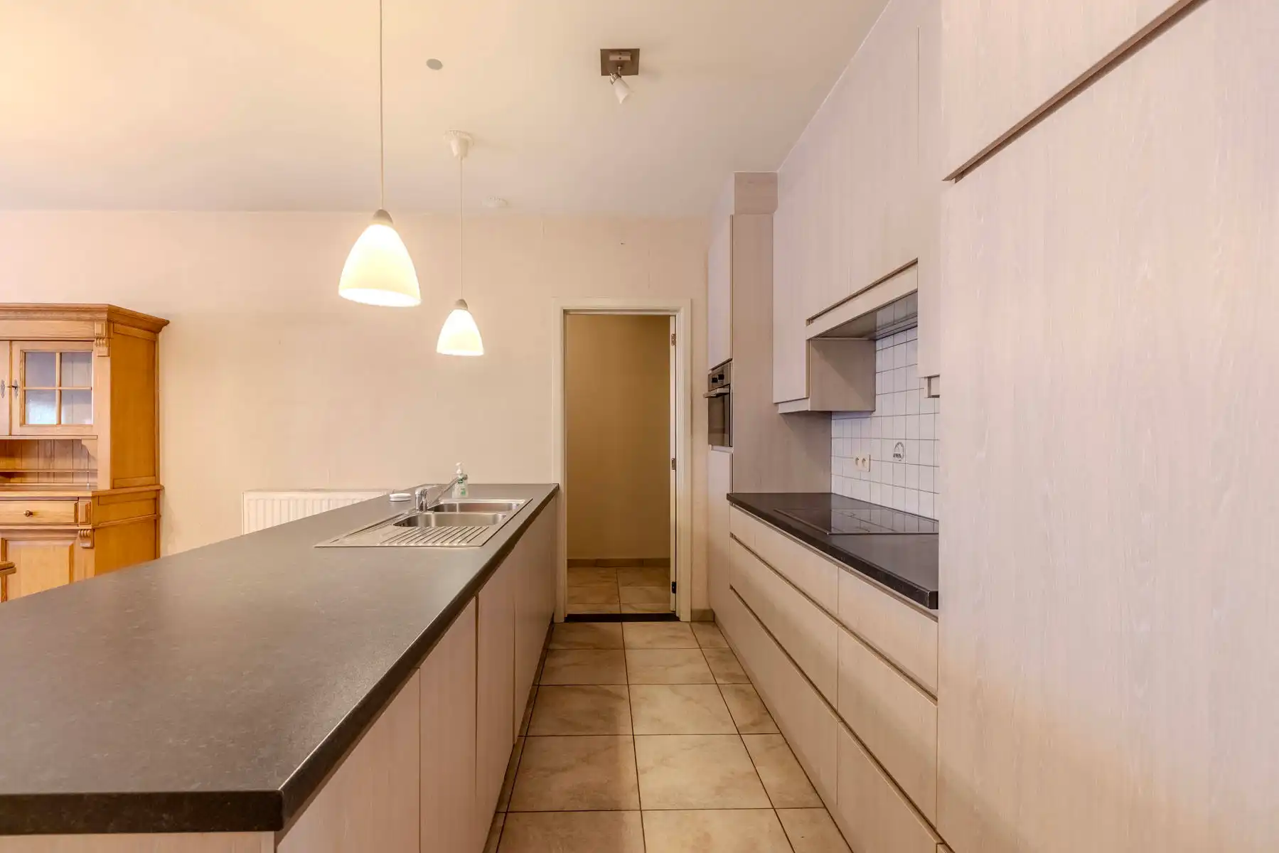 GLV app (132m²) met 2slpk, terras, garagebox en kelder foto 9