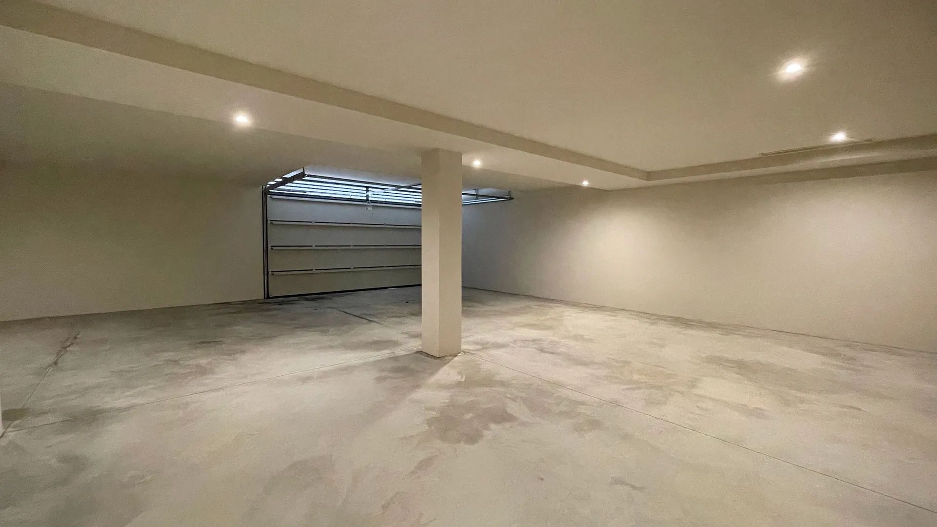 Modern meesterwerk in Nagüeles – waar luxe, ruimte en design samenkomen aan de Golden Mile van Marbella foto 33