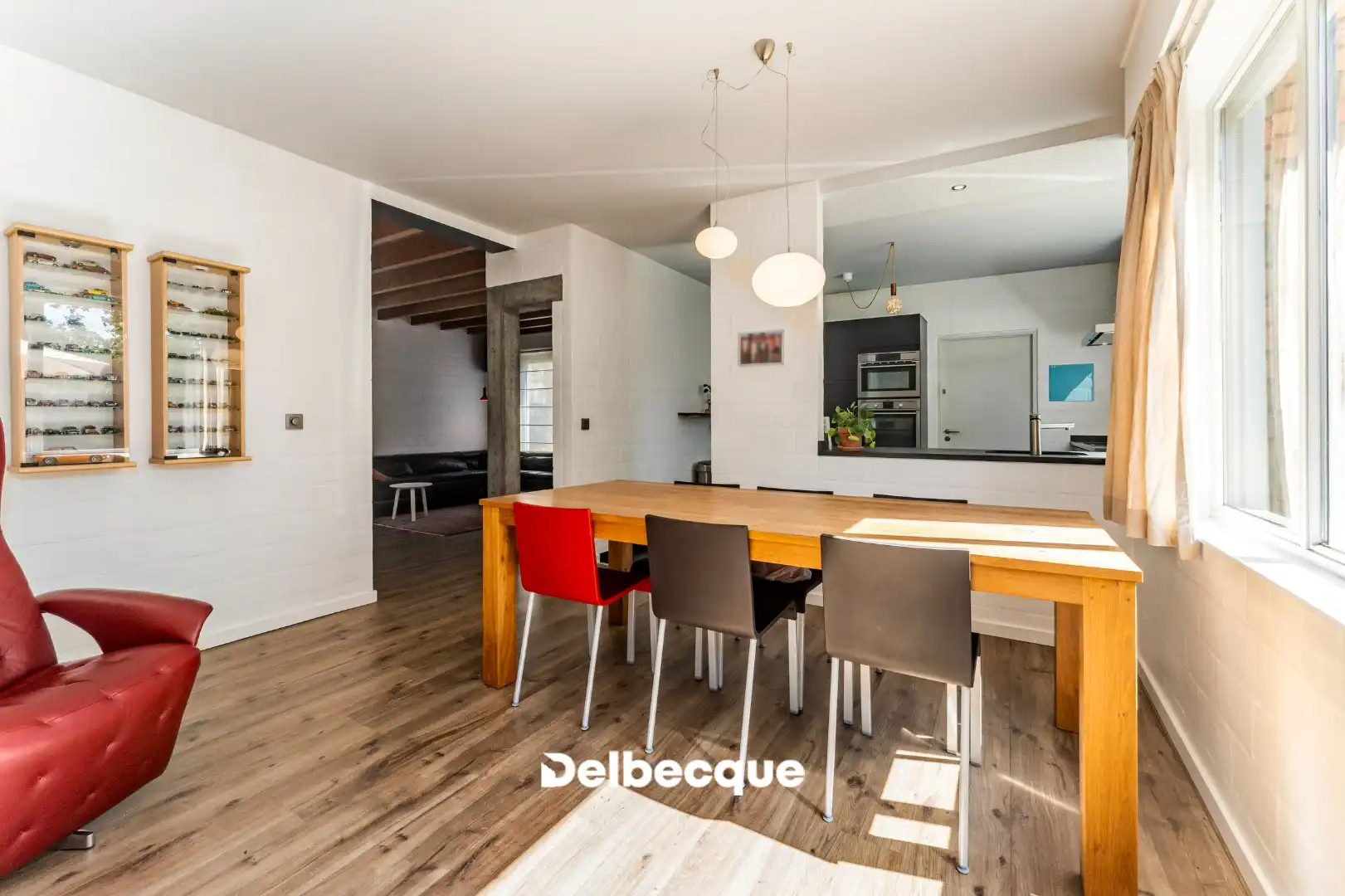 Perfect onderhouden halfopen woning met ruime tuin in residentiële woonwijk te St-Kruis foto 10