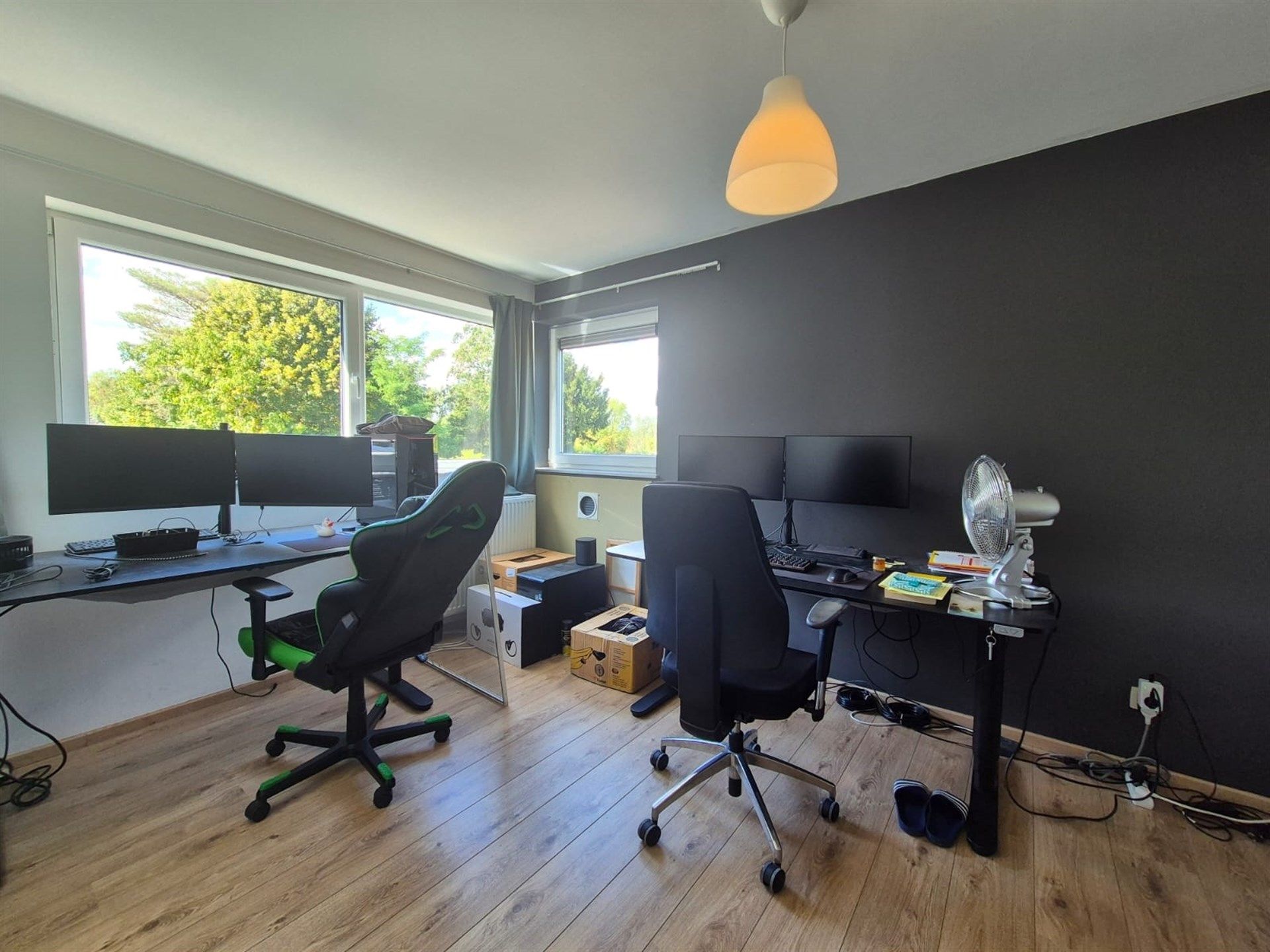 Bijzonder interessant gelegen recente woning met tuin en garage. foto 22