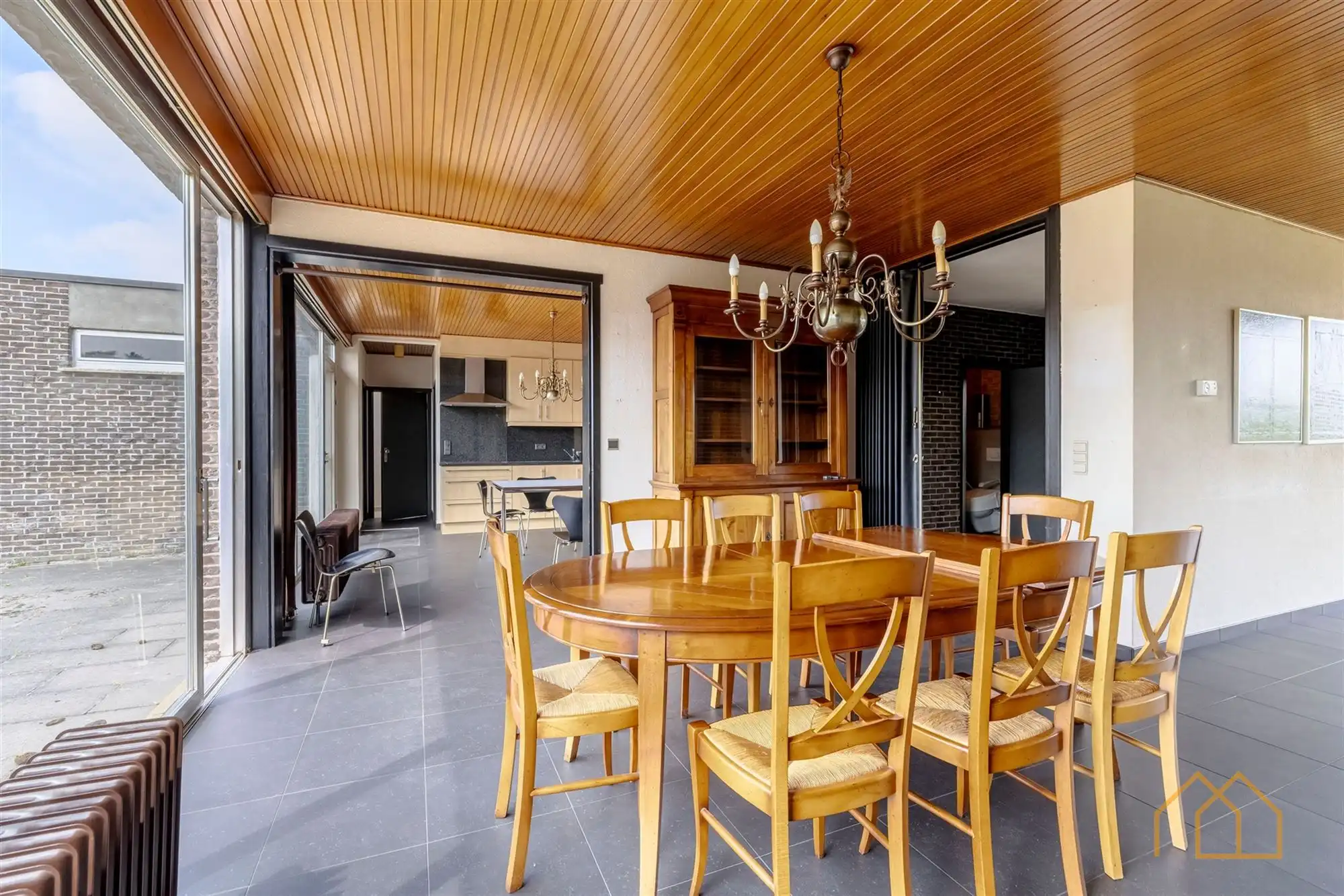 Laagbouw op 15are in groene omgeving foto 8